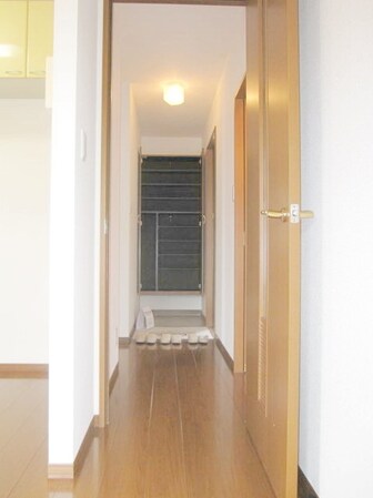 リリー坂下Bの物件内観写真